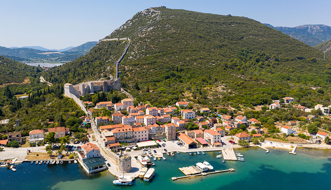 peljesac peninsula mali ston walls